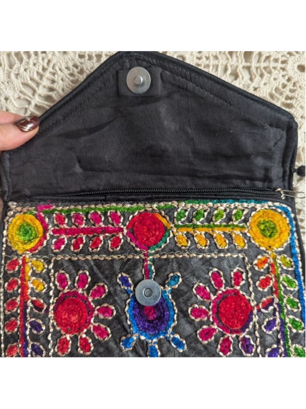 Boho Rajasthani Embroidered Clutch / Sling Bag - Picture 4 of 9